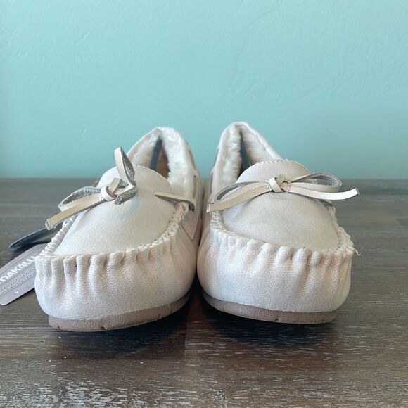New in Box- Makula California Mock Out Moccasins Women's Size 6 in White Sparkle - Picture 6 of 11